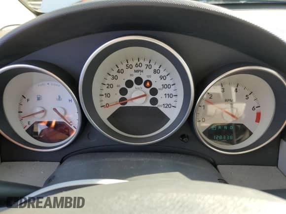 2007 Dodge Caliber SXT с VIN 1B3HB48B87D255381, выставлен на аукционе Copart как лот 70339524 с пробегом 128 338 миль миль и На запчасти • Non repairable. История ставок и продаж доступна на DreamBid. Изображение 9.