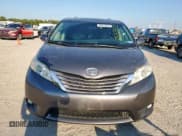 ✅ 2017 Toyota Sienna XLE Auto Access Seat • VIN: 5TDYZ3DC5HS802745 • Lot: 85313025. Listed on Copart with 188,861 mi. Free auction sales archive from the USA and detailed vehicle history report at DreamBid. Image 5.