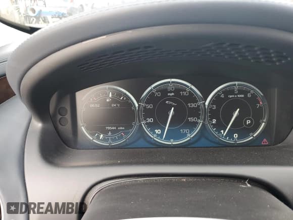 ✅ 2014 Jaguar XJ Portfolio • VIN: SAJWJ2GDXE8V61649 • Lot: 67668095. Wystawiony na Copart z przebiegiem 79 544 mil. Bezpłatny archiwum sprzedaży aukcyjnych z USA i szczegółowy raport historii pojazdu na DreamBid. Zdjęcie 9.