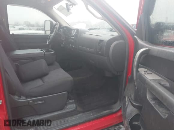 ✅ 2011 Chevrolet Silverado 2500HD LT • VIN: 1GC1KXCGXBF130075 • Лот: 41467109. Опубликован ранее на IAAI с пробегом 167 233 миль. Бесплатный доступ к архиву аукционных продаж из США и подробный отчёт об истории автомобиля на DreamBid. Изображение 5.