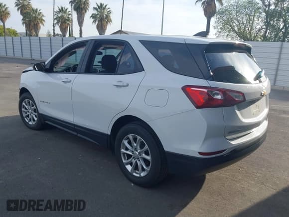 ✅ 2019 Chevrolet Equinox LS • VIN: 2GNAXHEV8K6171888 • Лот: 42032897. Опубликован ранее на IAAI с пробегом 84 139 миль. Бесплатный доступ к архиву аукционных продаж из США и подробный отчёт об истории автомобиля на DreamBid. Изображение 3.