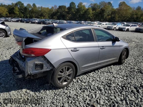 ✅ 2017 Hyundai Elantra Value Edition • VIN: 5NPD84LF4HH067636 • Lot: 82329365. Listed on Copart with 74,960 mi. Free auction sales archive from the USA and detailed vehicle history report at DreamBid. Image 3.