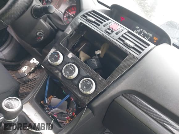 ✅ 2015 Subaru WRX • VIN: JF1VA1A64F9820538 • Лот: 43695652. Опубликован ранее на IAAI с пробегом 179 018 миль. Бесплатный доступ к архиву аукционных продаж из США и подробный отчёт об истории автомобиля на DreamBid. Изображение 18.