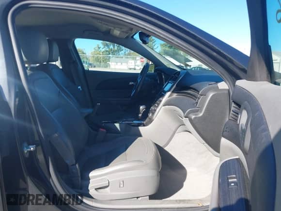 ✅ 2015 Chevrolet Malibu LT • VIN: 1G11D5SL6FF242982 • Lot: 43490246. Listed on IAAI with 176,183 mi. Free auction sales archive from the USA and detailed vehicle history report at DreamBid. Image 5.