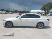 ✅ 2021 BMW 5 Series 530i • VIN: WBA53BH07MCF10086 • Lot: 43036291. Listed on IAAI with 26,592 mi. Free auction sales archive from the USA and detailed vehicle history report at DreamBid. Image 14.