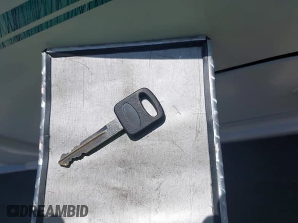 ✅ 1998 Ford Ranger • VIN: 1FTZR11UXWPA20065 • Lot: 42532656. Listed on IAAI with 206,325 mi. Free auction sales archive from the USA and detailed vehicle history report at DreamBid. Image 11.