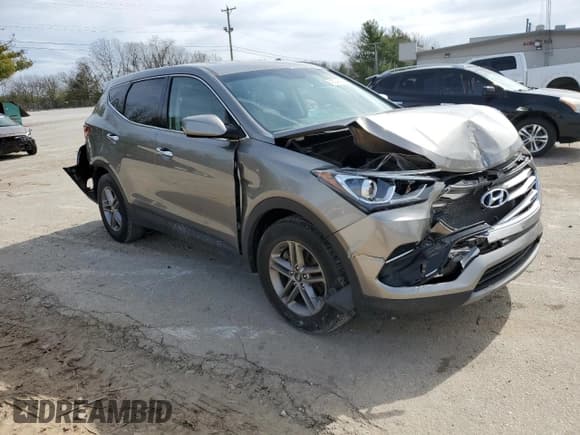 ✅ 2018 Hyundai Santa Fe 2.4L • VIN: 5NMZT3LB5JH088722 • Лот: 45246953. Опубликован ранее на Copart с пробегом 55 389 миль. Бесплатный доступ к архиву аукционных продаж из США и подробный отчёт об истории автомобиля на DreamBid. Изображение 4.