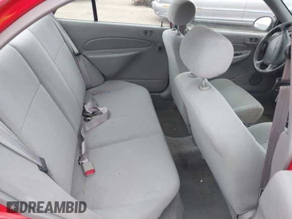 ✅ 2002 Ford Escort Fleet Standard • VIN: 3FAFP13P22R128270 • Lot: 42326518. Wystawiony na IAAI z przebiegiem 120 391 mil. Bezpłatny archiwum sprzedaży aukcyjnych z USA i szczegółowy raport historii pojazdu na DreamBid. Zdjęcie 8.