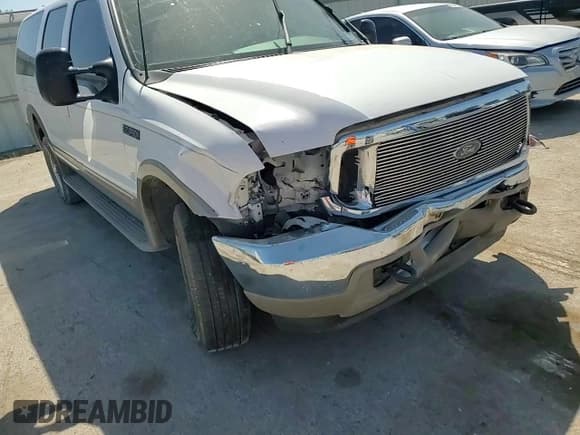 ✅ 2000 Ford Excursion Limited • VIN: 1FMNU43S1YEE15272 • Лот: 70563005. Опубликован ранее на Copart с пробегом 248 663 миль. Бесплатный доступ к архиву аукционных продаж из США и подробный отчёт об истории автомобиля на DreamBid. Изображение 14.