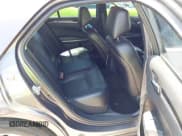 ✅ 2017 Chrysler 300 C • VIN: 2C3CCAKG7HH637483 • Lot: 42571042. Wystawiony na IAAI z przebiegiem 137 189 mil. Bezpłatny archiwum sprzedaży aukcyjnych z USA i szczegółowy raport historii pojazdu na DreamBid. Zdjęcie 8.