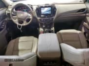 ✅ 2019 Chevrolet Traverse LT Cloth • VIN: 1GNERGKW3KJ317023 • Lot: 90092795. Wystawiony na Copart z przebiegiem 82 820 mil. Bezpłatny archiwum sprzedaży aukcyjnych z USA i szczegółowy raport historii pojazdu na DreamBid. Zdjęcie 8.