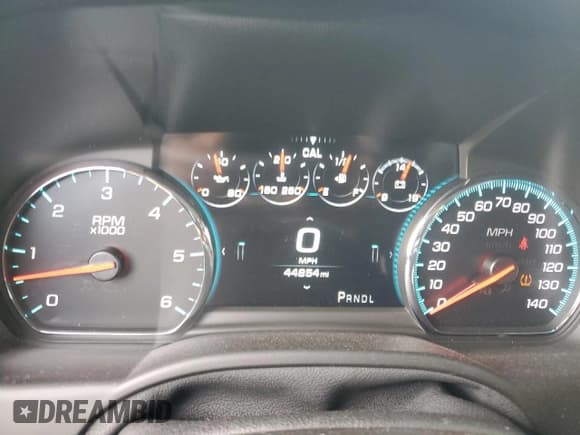 ✅ 2019 Chevrolet Tahoe Premier • VIN: 1GNSKCKJ4KR155263 • Лот: 71058275. Опубликован ранее на Copart с пробегом 44 854 миль. Бесплатный доступ к архиву аукционных продаж из США и подробный отчёт об истории автомобиля на DreamBid. Изображение 9.