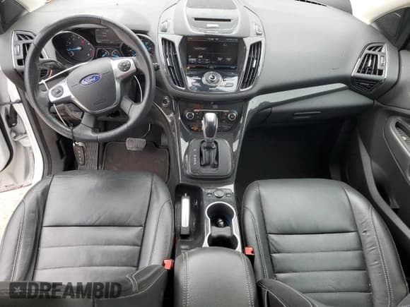 ✅ 2015 Ford Escape Titanium • VIN: 1FMCU0J92FUA87685 • Lot: 90396065. Wystawiony na Copart z przebiegiem 216 520 mil. Bezpłatny archiwum sprzedaży aukcyjnych z USA i szczegółowy raport historii pojazdu na DreamBid. Zdjęcie 8.