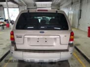 ✅ 2007 Ford Escape Limited • VIN: 1FMCU94117KC06026 • Lot: 56966505. Listed on Copart with 116,384 mi. Free auction sales archive from the USA and detailed vehicle history report at DreamBid. Image 6.