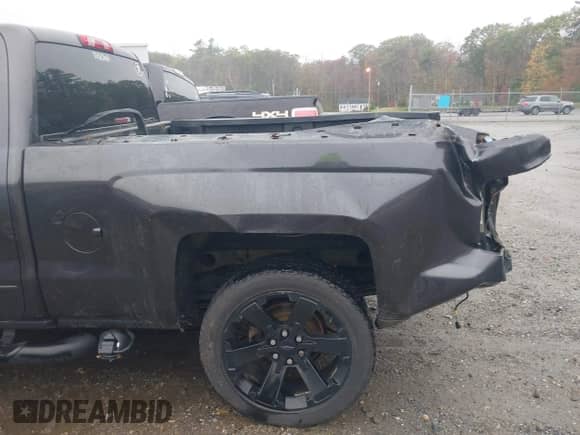 2016 Chevrolet Silverado 1500 LT with VIN 1GCVKREC0GZ195899, listed as a IAAI auction lot 43356968 with 225,032 mi miles and . Bid and sale history available at DreamBid. Image 6.