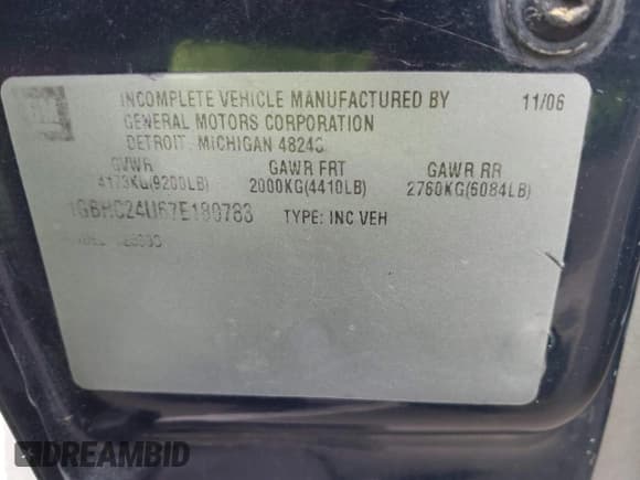 ✅ 2007 Chevrolet Silverado 2500HD Work Truck • VIN: 1GBHC24U67E180783 • Lot: 41880739. Wystawiony na IAAI z przebiegiem 130 293 mil. Bezpłatny archiwum sprzedaży aukcyjnych z USA i szczegółowy raport historii pojazdu na DreamBid. Zdjęcie 9.