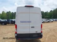 ✅ 2019 Ford Transit • VIN: 1FTBW3XM5KKA65144 • Lot: 42177817. Wystawiony na IAAI z przebiegiem 531 306 mil. Bezpłatny archiwum sprzedaży aukcyjnych z USA i szczegółowy raport historii pojazdu na DreamBid. Zdjęcie 16.