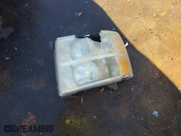 2008 Chevrolet Silverado 1500 Work Truck с VIN 1GCEC14X68Z110651, выставлен на аукционе IAAI как лот 43457145 с пробегом 279 415 миль миль и . История ставок и продаж доступна на DreamBid. Изображение 11.