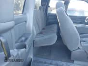 ✅ 2004 Chevrolet Silverado 2500HD LS • VIN: 1GCHK29224E242665 • Lot: 41378387. Wystawiony na IAAI z przebiegiem Nie podano. Bezpłatny archiwum sprzedaży aukcyjnych z USA i szczegółowy raport historii pojazdu na DreamBid. Zdjęcie 8.