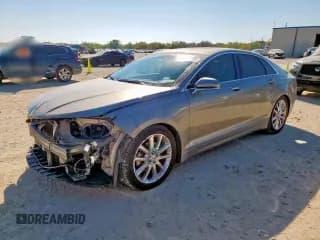 ✅ 2016 Lincoln MKZ • VIN: 3LN6L2G93GR632711 • Lot: 85429395. Wystawiony na Copart z przebiegiem 122 956 mil. Bezpłatny archiwum sprzedaży aukcyjnych z USA i szczegółowy raport historii pojazdu na DreamBid. Zdjęcie 1.