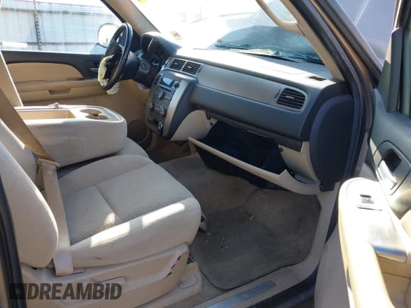 ✅ 2007 Chevrolet Suburban LT • VIN: 1GNFK16357R265554 • Lot: 41434543. Listed on IAAI with 139,928 mi. Free auction sales archive from the USA and detailed vehicle history report at DreamBid. Image 5.