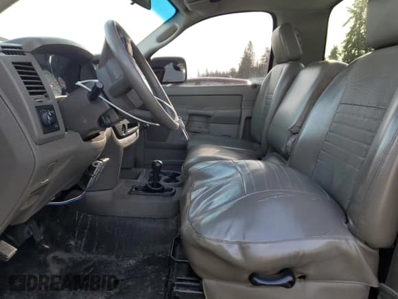 ✅ 2006 Dodge 2500 ST • VIN: 3D7KS26D16G251452 • Lot: 89193045. Wystawiony na Copart z przebiegiem 290 426 mil. Bezpłatny archiwum sprzedaży aukcyjnych z USA i szczegółowy raport historii pojazdu na DreamBid. Zdjęcie 7.