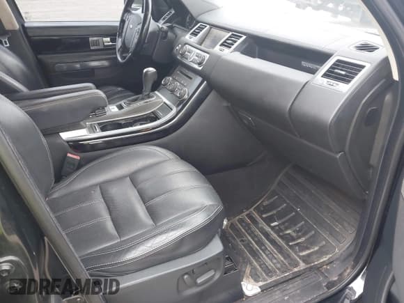 ✅ 2010 Land Rover Range Rover Sport HSE Lux • VIN: SALSK2D45AA252469 • Lot: 41915892. Listed on IAAI with 177,112 mi. Free auction sales archive from the USA and detailed vehicle history report at DreamBid. Image 5.