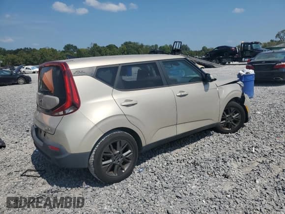 ✅ 2020 Kia Soul EX • VIN: KNDJ33AU9L7091926 • Lot: 69442495. Listed on Copart with 67,424 mi. Free auction sales archive from the USA and detailed vehicle history report at DreamBid. Image 3.
