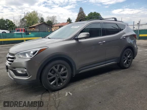 ✅ 2017 Hyundai Santa Fe Ultimate • VIN: 5XYZWDLA5HG456194 • Лот: 70930125. Опубликован ранее на Copart с пробегом 85 329 миль. Бесплатный доступ к архиву аукционных продаж из США и подробный отчёт об истории автомобиля на DreamBid. Изображение 1.
