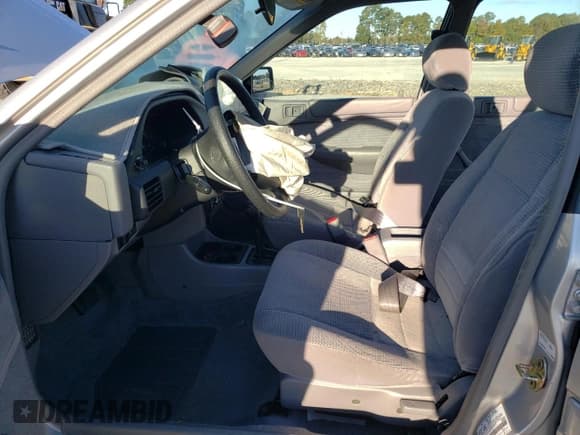 ✅ 1995 Ford Escort LX • VIN: 3FASP13J0SR159107 • Lot: 76715394. Listed on Copart with 353,430 mi. Free auction sales archive from the USA and detailed vehicle history report at DreamBid. Image 7.