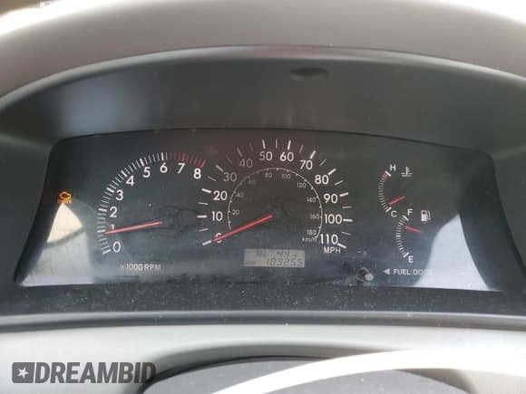 ✅ 2005 Toyota Corolla LE • VIN: 2T1BR32E75C342762 • Лот: 92925185. Опубликован ранее на Copart с пробегом 189 255 миль. Бесплатный доступ к архиву аукционных продаж из США и подробный отчёт об истории автомобиля на DreamBid. Изображение 9.