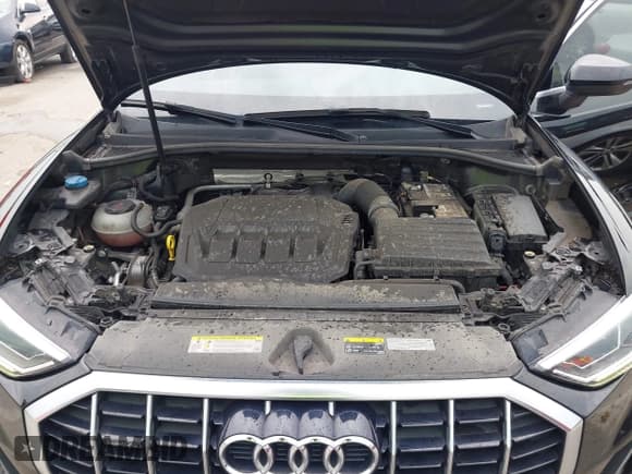 ✅ 2020 Audi Q3 S line Premium Plus • VIN: WA1EECF34L1098727 • Lot: 42407030. Wystawiony na IAAI z przebiegiem 92 662 mil. Bezpłatny archiwum sprzedaży aukcyjnych z USA i szczegółowy raport historii pojazdu na DreamBid. Zdjęcie 10.