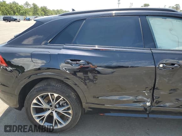 ✅ 2021 Audi Q8 Premium • VIN: WA1AVAF14MD036181 • Lot: 58055543. Listed on Copart with 20,312 mi. Free auction sales archive from the USA and detailed vehicle history report at DreamBid. Image 10.