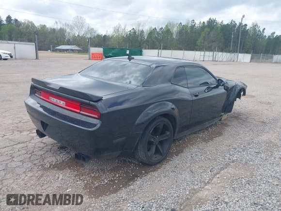 ✅ 2014 Dodge Challenger Rallye Redline • VIN: 2C3CDYAG8EH177169 • Lot: 41929125. Wystawiony na IAAI z przebiegiem 245 558 mil. Bezpłatny archiwum sprzedaży aukcyjnych z USA i szczegółowy raport historii pojazdu na DreamBid. Zdjęcie 4.