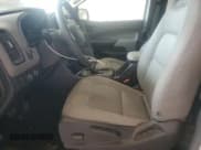 ✅ 2020 Chevrolet Colorado 4WD Work Truck • VIN: 1GCHTBEN5L1148752 • Lot: 61435295. Wystawiony na Copart z przebiegiem 61 857 mil. Bezpłatny archiwum sprzedaży aukcyjnych z USA i szczegółowy raport historii pojazdu na DreamBid. Zdjęcie 7.