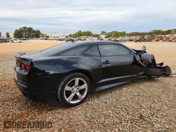 ✅ 2010 Chevrolet Camaro 1LT • VIN: 2G1FB1EVXA9181994 • Лот: 82743765. Опубликован ранее на Copart с пробегом Не указан. Бесплатный доступ к архиву аукционных продаж из США и подробный отчёт об истории автомобиля на DreamBid. Изображение 3.