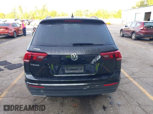 ✅ 2020 Volkswagen Tiguan S • VIN: 3VV1B7AX1LM170552 • Lot: 43138730. Listed on IAAI with 54,382 mi. Free auction sales archive from the USA and detailed vehicle history report at DreamBid. Image 16.