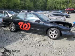 1995 Chevrolet Caprice z VIN 1G1BL52P4SR116378, wystawiony jako Copart lot #72783984 z przebiegiem Nie podano mil oraz Nie do naprawy • Non repairable. Historia ofert i sprzedaży dostępna na DreamBid. Obrazek 4.