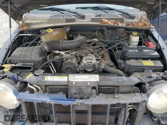 ✅ 2007 Jeep Liberty Sport • VIN: 1J4GK48K47W525506 • Lot: 68171615. Wystawiony na Copart z przebiegiem 132 268 mil. Bezpłatny archiwum sprzedaży aukcyjnych z USA i szczegółowy raport historii pojazdu na DreamBid. Zdjęcie 12.