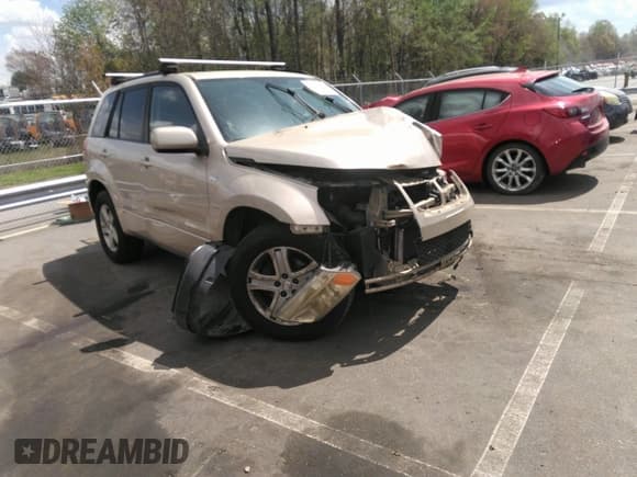 ✅ 2007 Suzuki Grand Vitara Luxury • VIN: JS3TD947574203449 • Lot: 41965640. Wystawiony na IAAI z przebiegiem 177 498 mil. Bezpłatny archiwum sprzedaży aukcyjnych z USA i szczegółowy raport historii pojazdu na DreamBid. Zdjęcie 1.