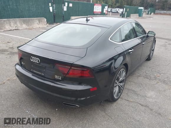 ✅ 2016 Audi A7 Prestige • VIN: WAU2GAFC9GN020365 • Lot: 43807223. Wystawiony na IAAI z przebiegiem 110 484 mil. Bezpłatny archiwum sprzedaży aukcyjnych z USA i szczegółowy raport historii pojazdu na DreamBid. Zdjęcie 4.