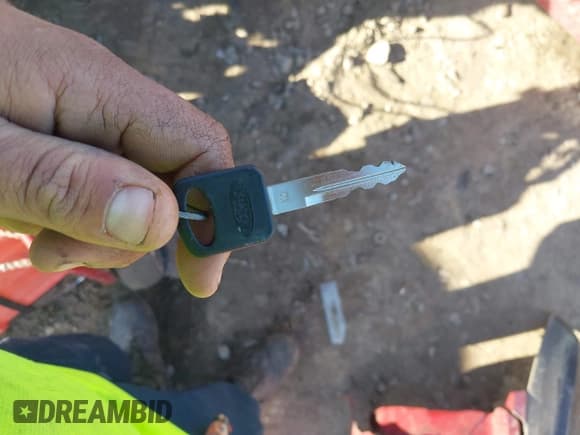 ✅ 2010 Dodge 1500 ST • VIN: 3D7JB1ET9AG165703 • Lot: 41455947. Wystawiony na IAAI z przebiegiem Nie podano. Bezpłatny archiwum sprzedaży aukcyjnych z USA i szczegółowy raport historii pojazdu na DreamBid. Zdjęcie 11.