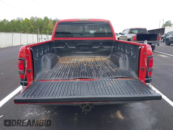 ✅ 1998 Dodge 1500 • VIN: 1B7HC13Y6WJ134063 • Lot: 43302286. Wystawiony na IAAI z przebiegiem 188 374 mil. Bezpłatny archiwum sprzedaży aukcyjnych z USA i szczegółowy raport historii pojazdu na DreamBid. Zdjęcie 17.