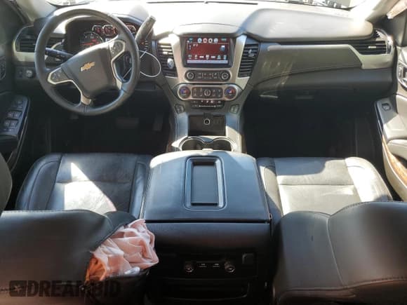 ✅ 2020 Chevrolet Suburban LT • VIN: 1GNSCHKC5LR305605 • Lot: 75447164. Wystawiony na Copart z przebiegiem 176 775 mil. Bezpłatny archiwum sprzedaży aukcyjnych z USA i szczegółowy raport historii pojazdu na DreamBid. Zdjęcie 8.