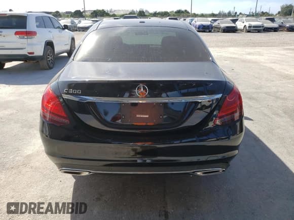 ✅ 2020 Mercedes-Benz C 300 • VIN: WDDWF8DBXLR525642 • Lot: 91772235. Listed on Copart with Not provided. Free auction sales archive from the USA and detailed vehicle history report at DreamBid. Image 6.