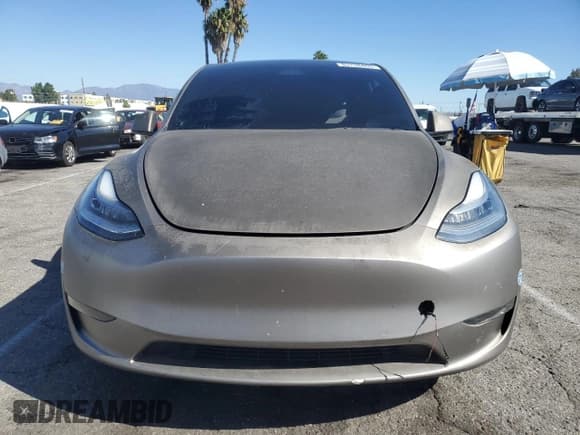 ✅ 2021 Tesla Model Y Standard Range • VIN: 5YJYGDEDXMF123006 • Lot: 85138465. Listed on Copart with 83,294 mi. Free auction sales archive from the USA and detailed vehicle history report at DreamBid. Image 5.