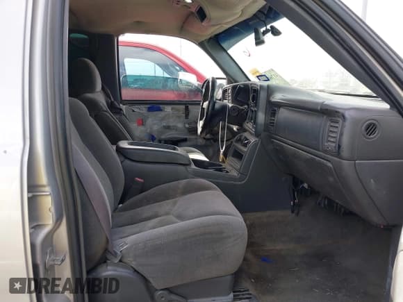 ✅ 2006 Chevrolet Silverado 1500 LT1 • VIN: 2GCEK13T761140183 • Лот: 41760307. Опубликован ранее на IAAI с пробегом 225 644 миль. Бесплатный доступ к архиву аукционных продаж из США и подробный отчёт об истории автомобиля на DreamBid. Изображение 5.