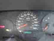 2000 Dodge Neon Highline z VIN 1B3ES46C1YD608463, wystawiony jako IAAI lot #41887975 z przebiegiem 149 553 mil mil oraz . Historia ofert i sprzedaży dostępna na DreamBid. Obrazek 7.