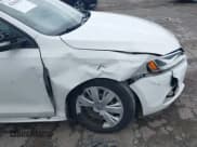 ✅ 2011 Volkswagen Jetta SE • VIN: 3VWDZ7AJ5BM340832 • Lot: 42043070. Listed on IAAI with 113,790 mi. Free auction sales archive from the USA and detailed vehicle history report at DreamBid. Image 6.