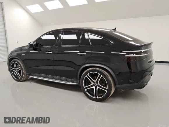 ✅ 2018 Mercedes-Benz GLE 43 AMG • VIN: 4JGED6EB5JA113618 • Лот: 51303915. Опубликован ранее на Copart с пробегом 60 982 миль. Бесплатный доступ к архиву аукционных продаж из США и подробный отчёт об истории автомобиля на DreamBid. Изображение 2.
